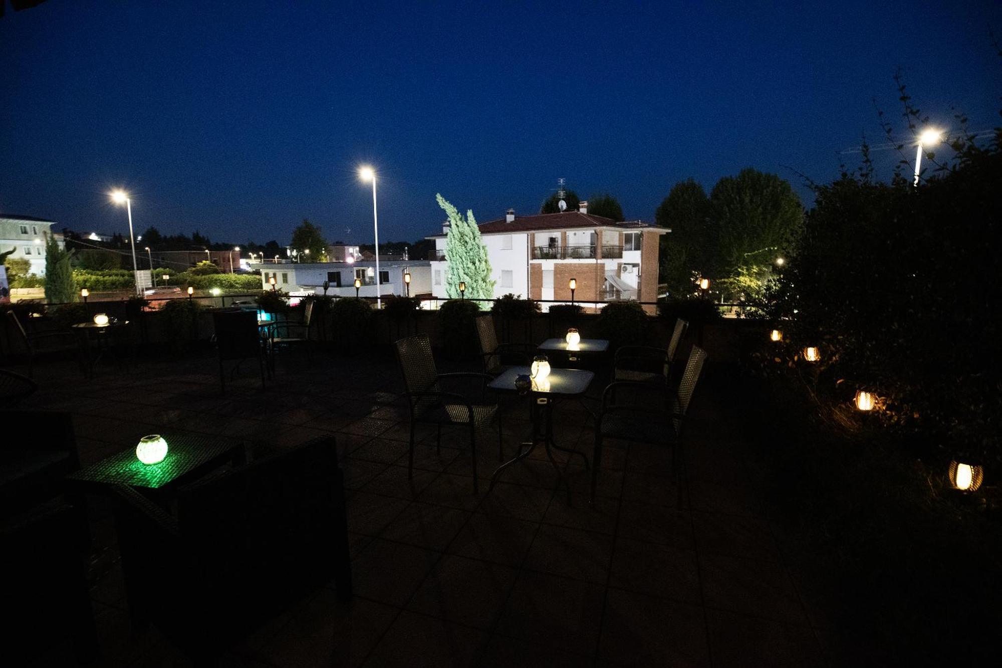 Bru Rooms Peschiera del Garda Eksteriør bilde