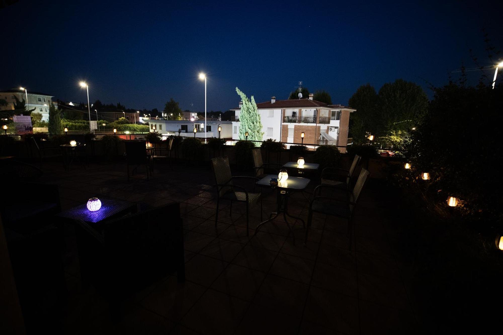 Bru Rooms Peschiera del Garda Eksteriør bilde