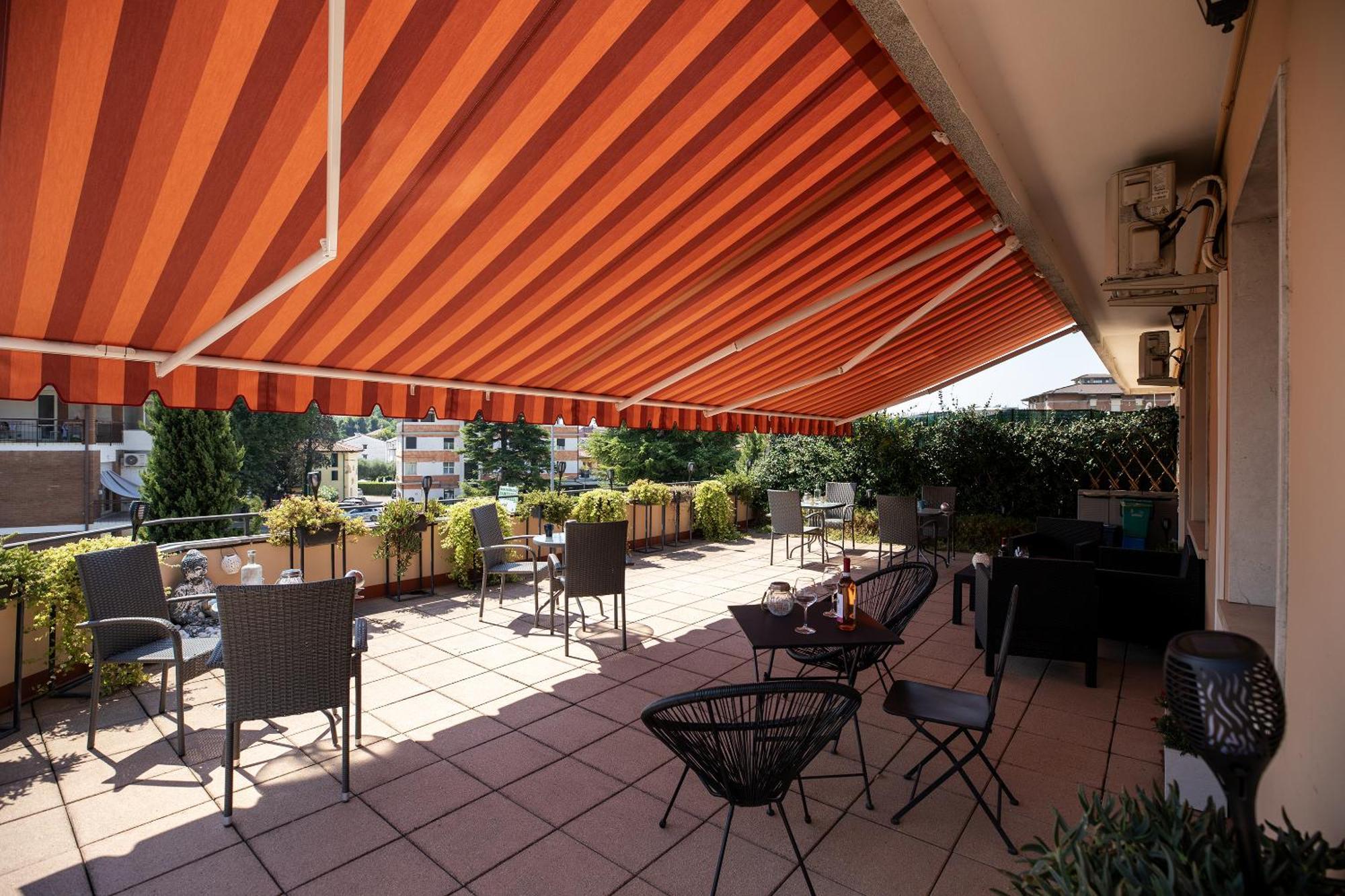 Bru Rooms Peschiera del Garda Eksteriør bilde