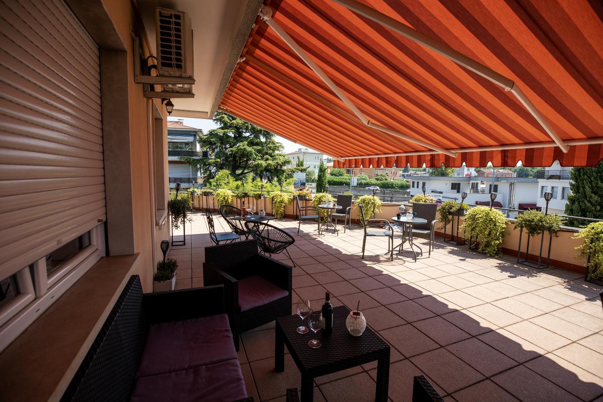 Bru Rooms Peschiera del Garda Eksteriør bilde