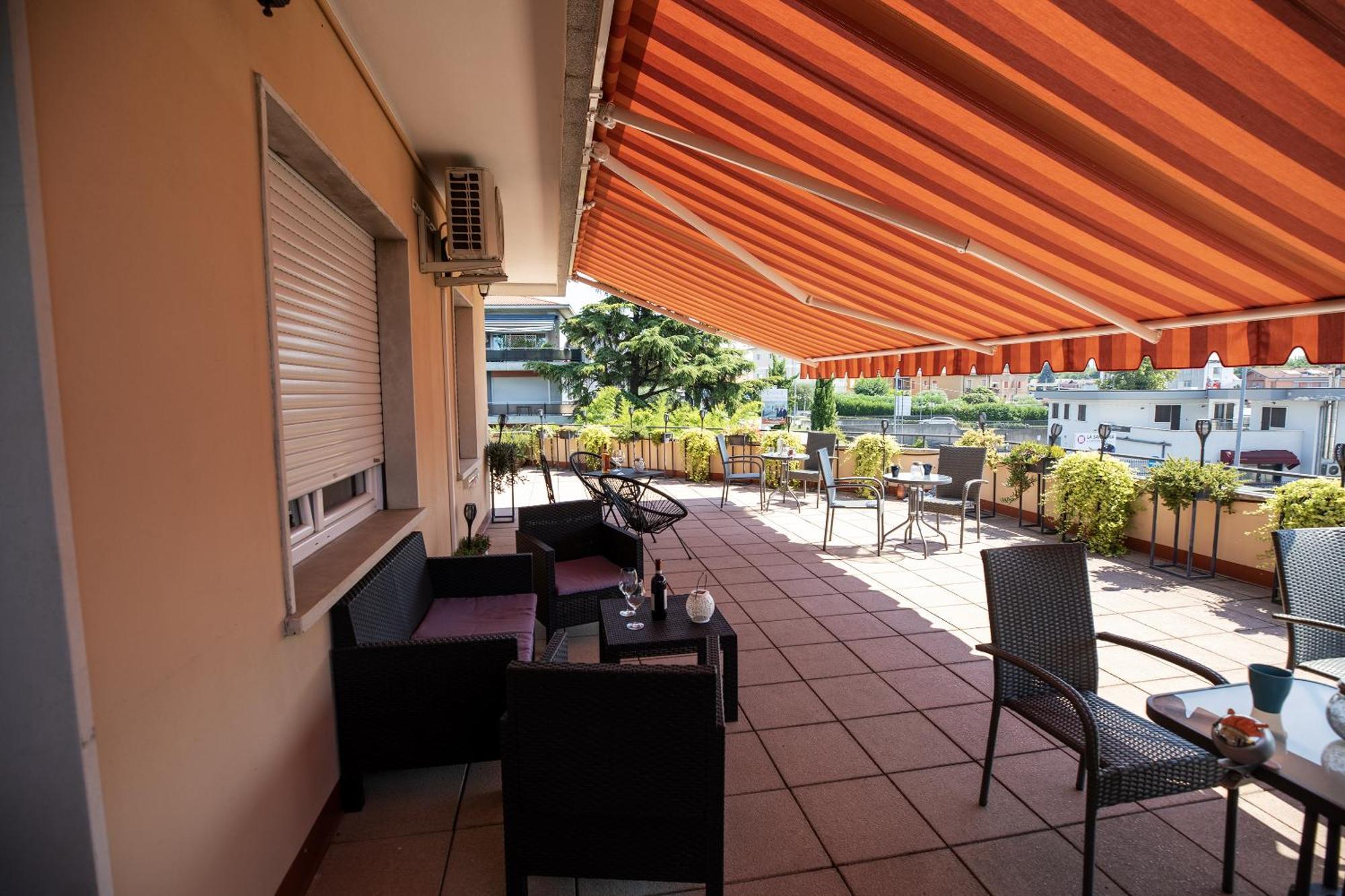 Bru Rooms Peschiera del Garda Eksteriør bilde